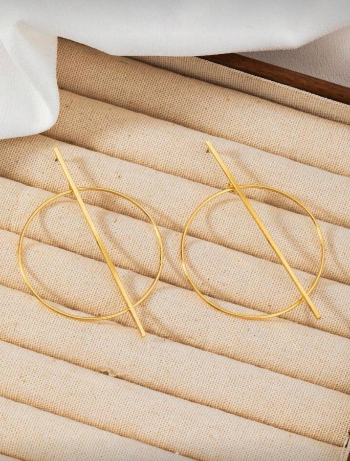 Gold Geometric Circle Hoop Earrings
